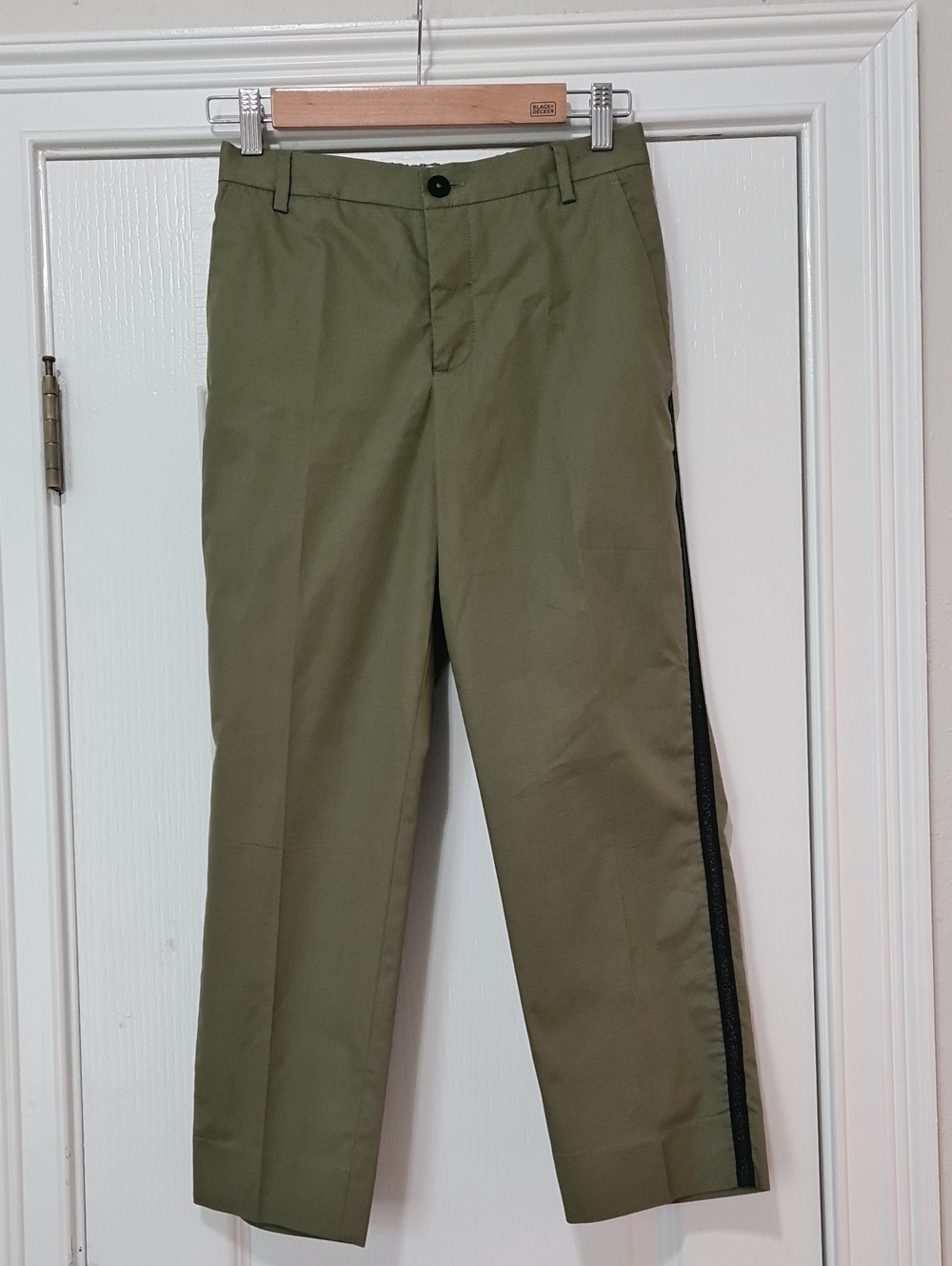 Zadig & Voltaire - Pomelo Olive Green Cropped Pants with Black Side Stripe
